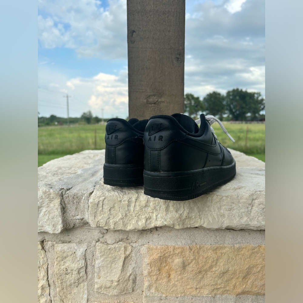 Nike Air Force 1 - Picture 3 of 7